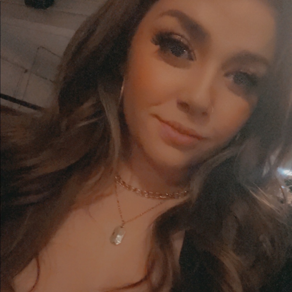 Meet your Posher, Jenny